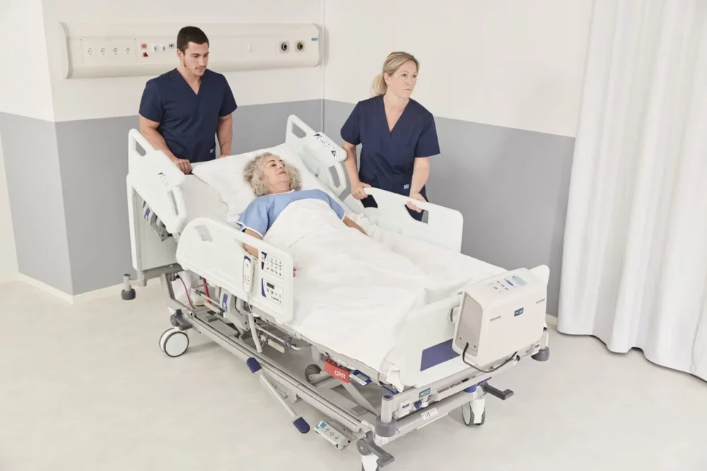 Auralis, с пациентом в кровати
